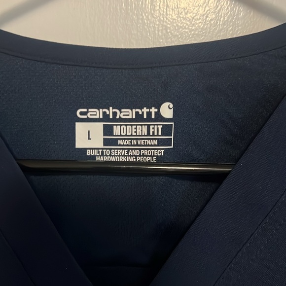 Navy Carhartt scrub top - Picture 3 of 3